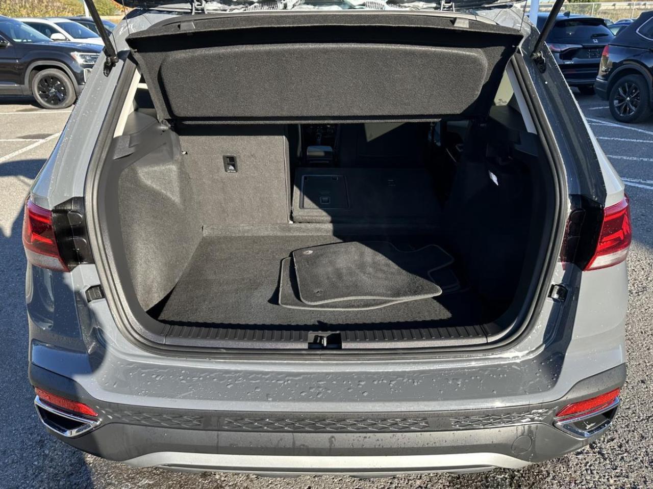 2024 Volkswagen Taos Comfortline 4Motion AWD Photo