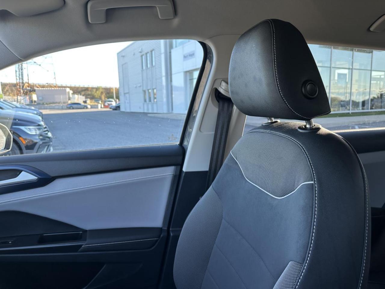 2024 Volkswagen Taos Comfortline 4Motion AWD Photo