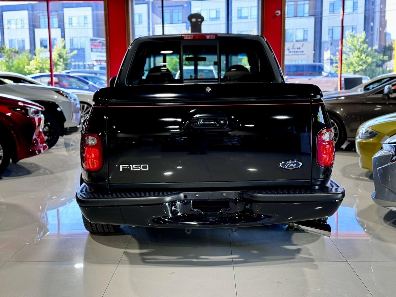 2000 Ford F-150 Harley Davidson Edition Photo