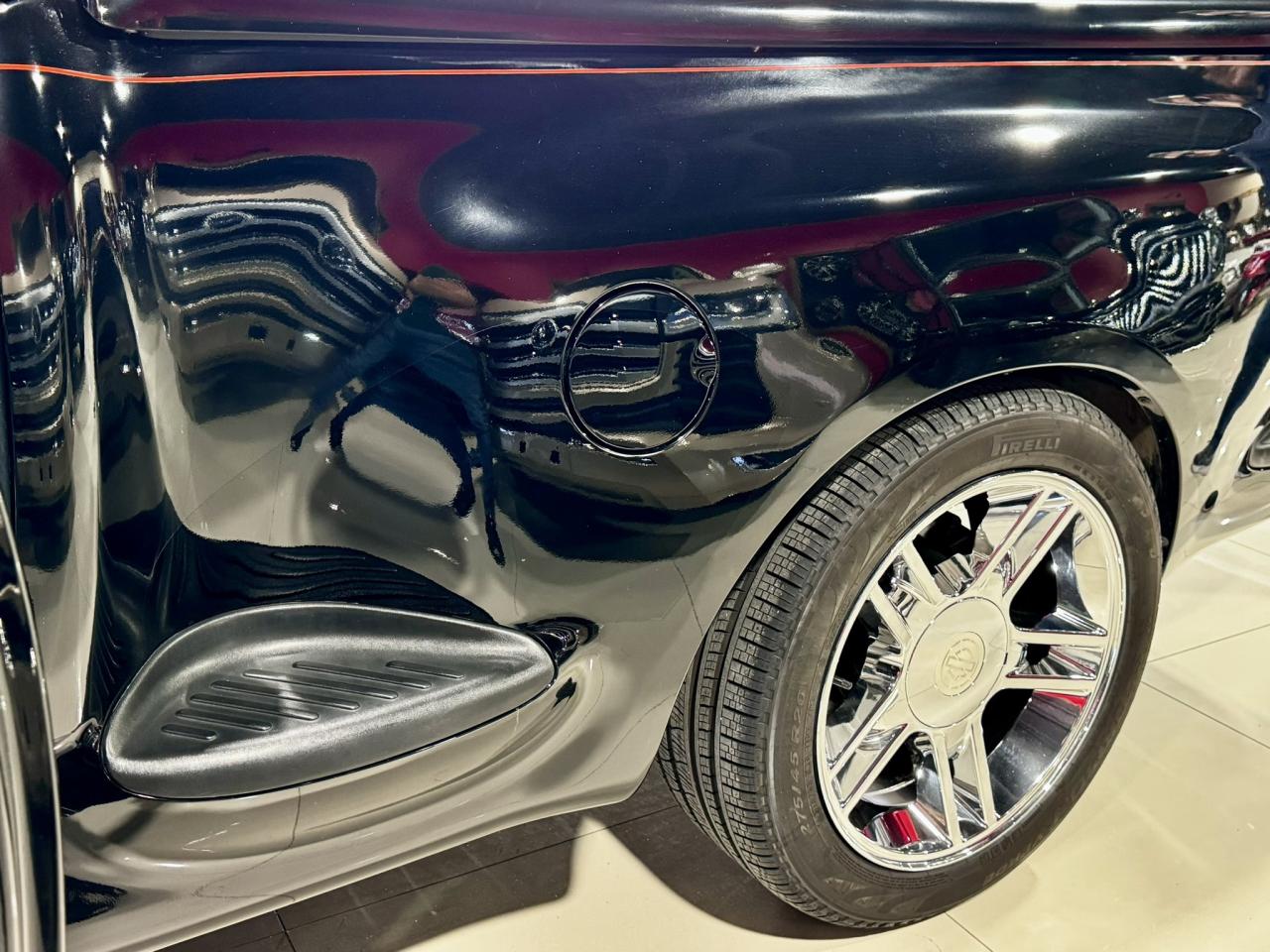 2000 Ford F-150 Harley Davidson Edition Photo