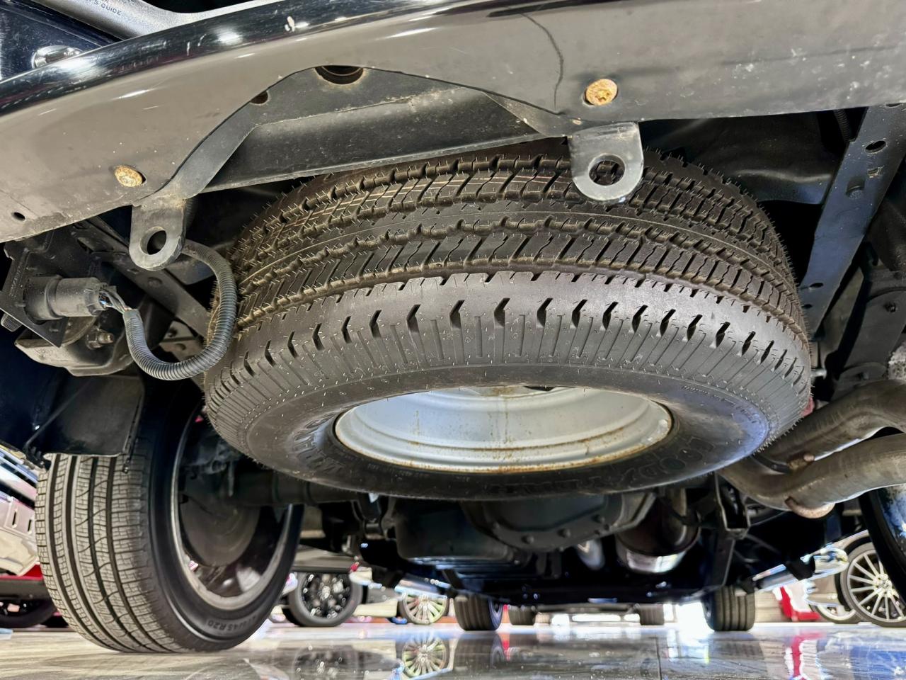 2000 Ford F-150 Harley Davidson Edition Photo