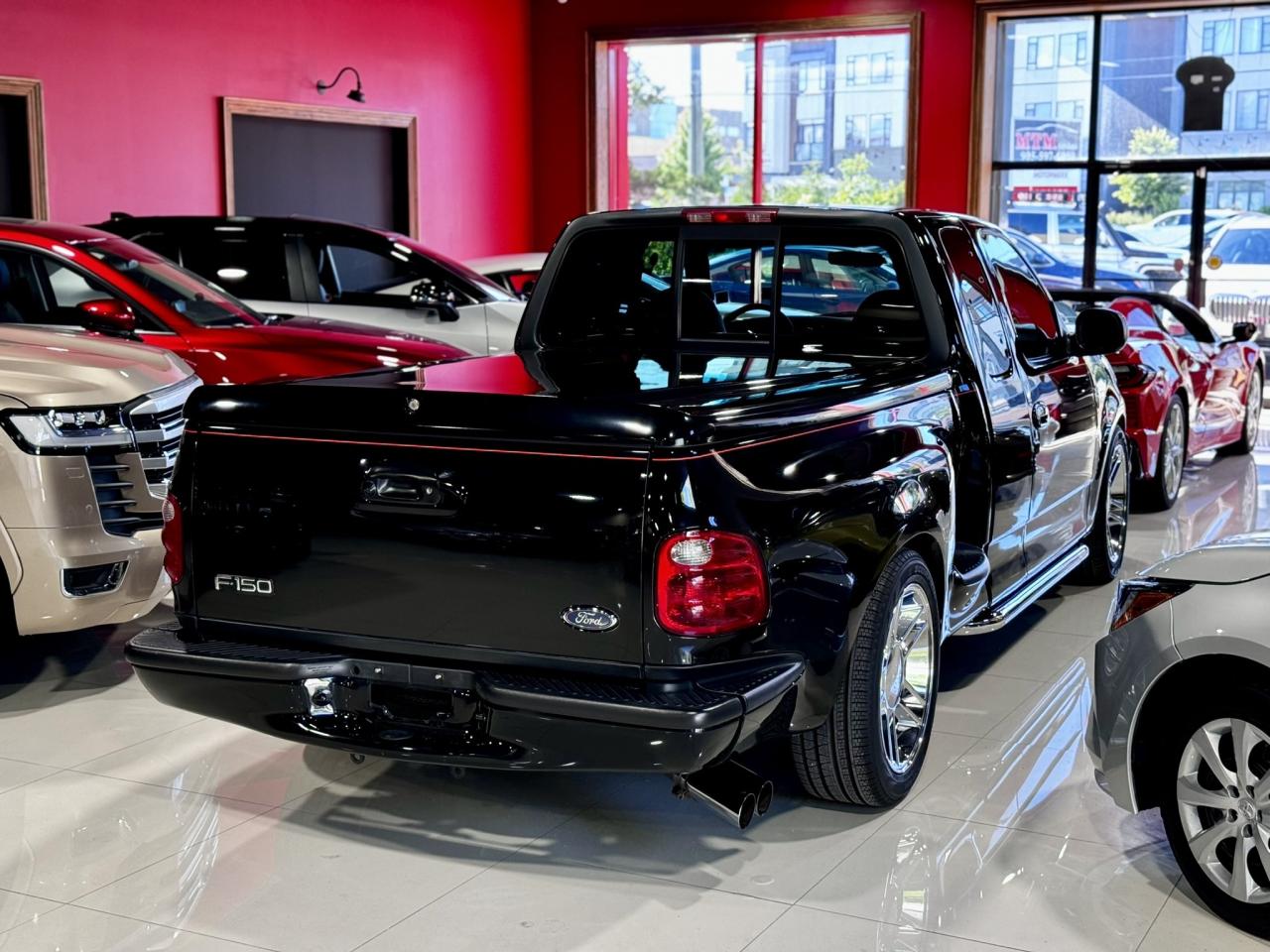 2000 Ford F-150 Harley Davidson Edition Photo