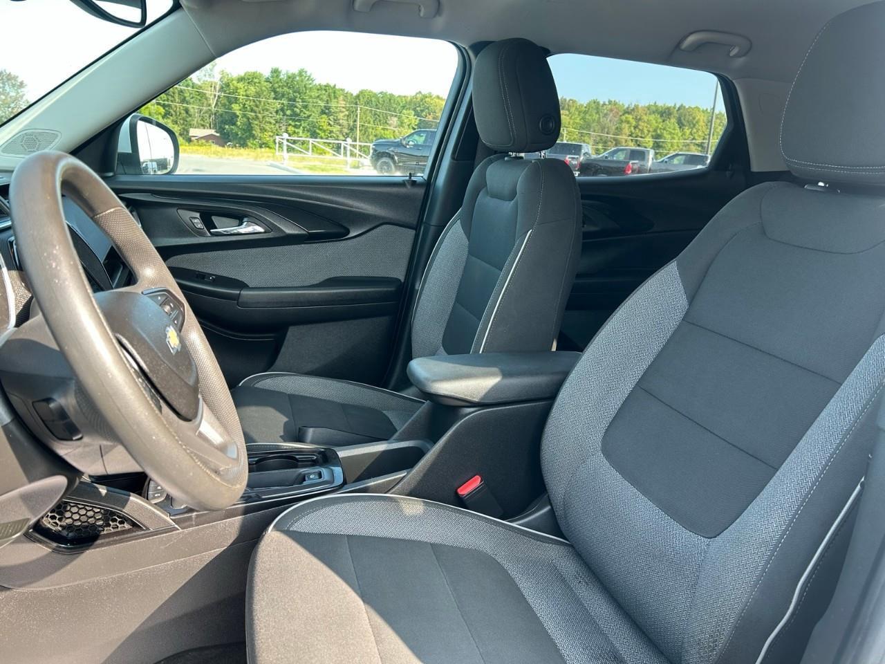 2021 Chevrolet TrailBlazer LT NEW WINTER TIRES ON RIMS Photo