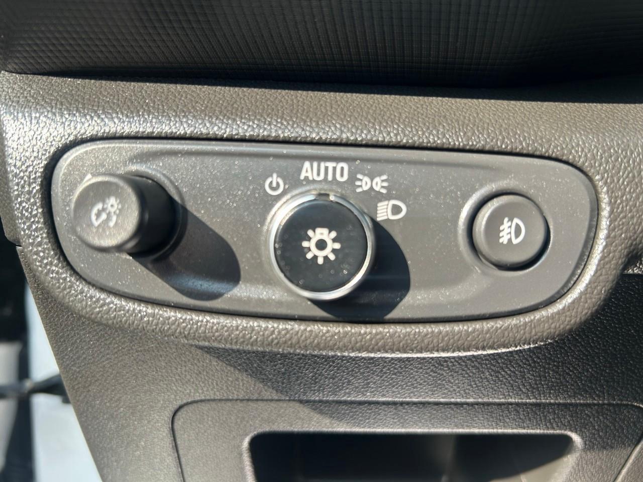 2021 Chevrolet TrailBlazer LT NEW WINTER TIRES ON RIMS Photo