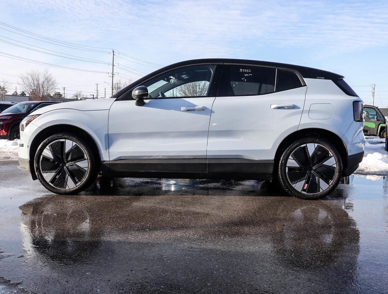 2025 Volvo EX30 Ultra Photo