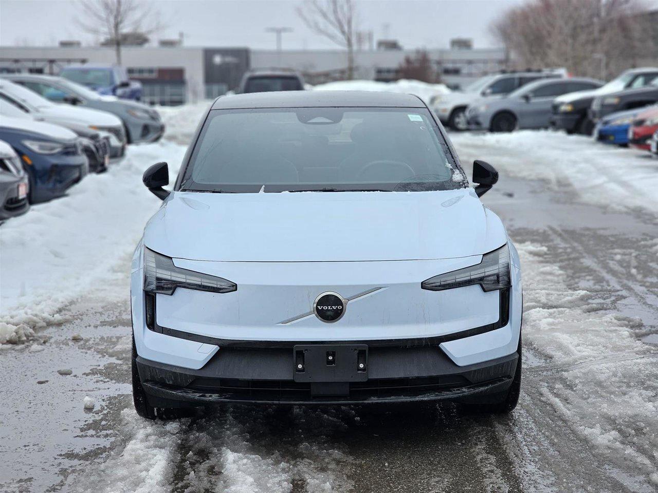 2025 Volvo EX30 Ultra CHARGE IT! Photo