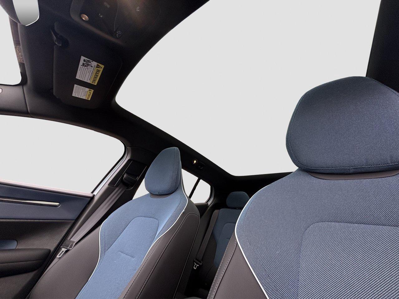 2025 Volvo EX30 Ultra CHARGE IT! Photo