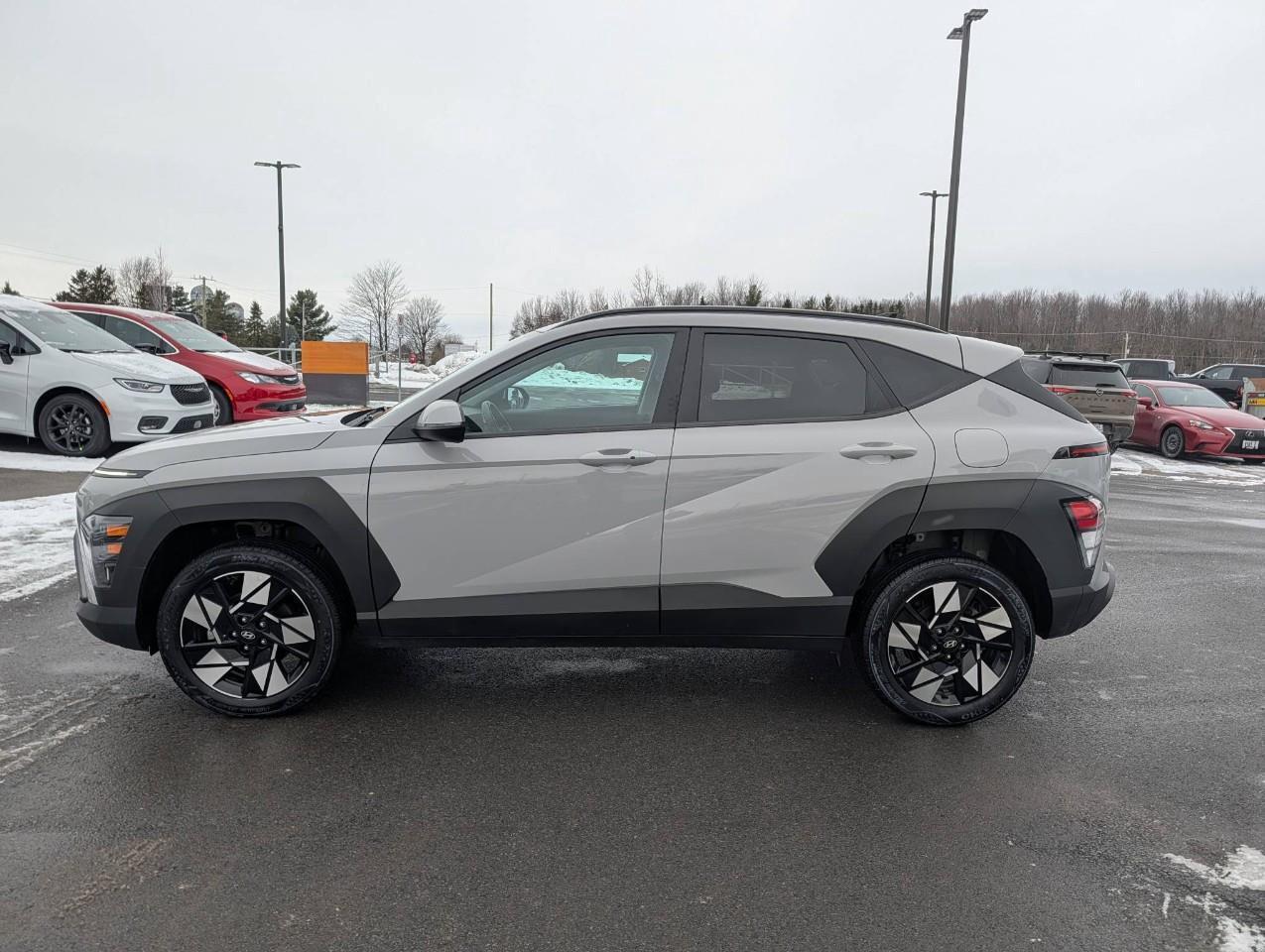 2024 Hyundai KONA 2.0L Preferred Photo