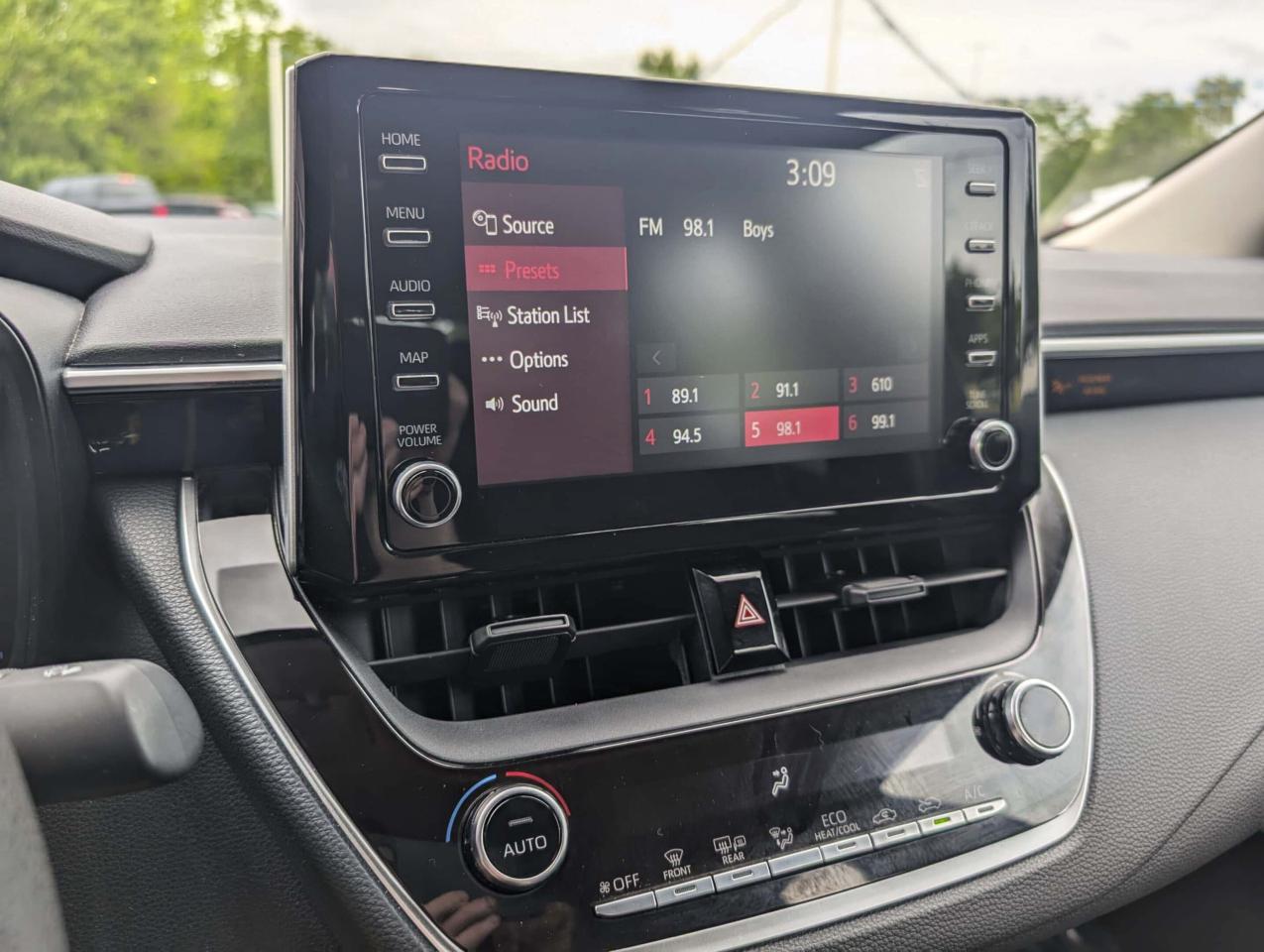 2020 Toyota Corolla LE-CLEAN CARFAX, BACKUP CAM, HEATED SEATS, LOW KMS Photo