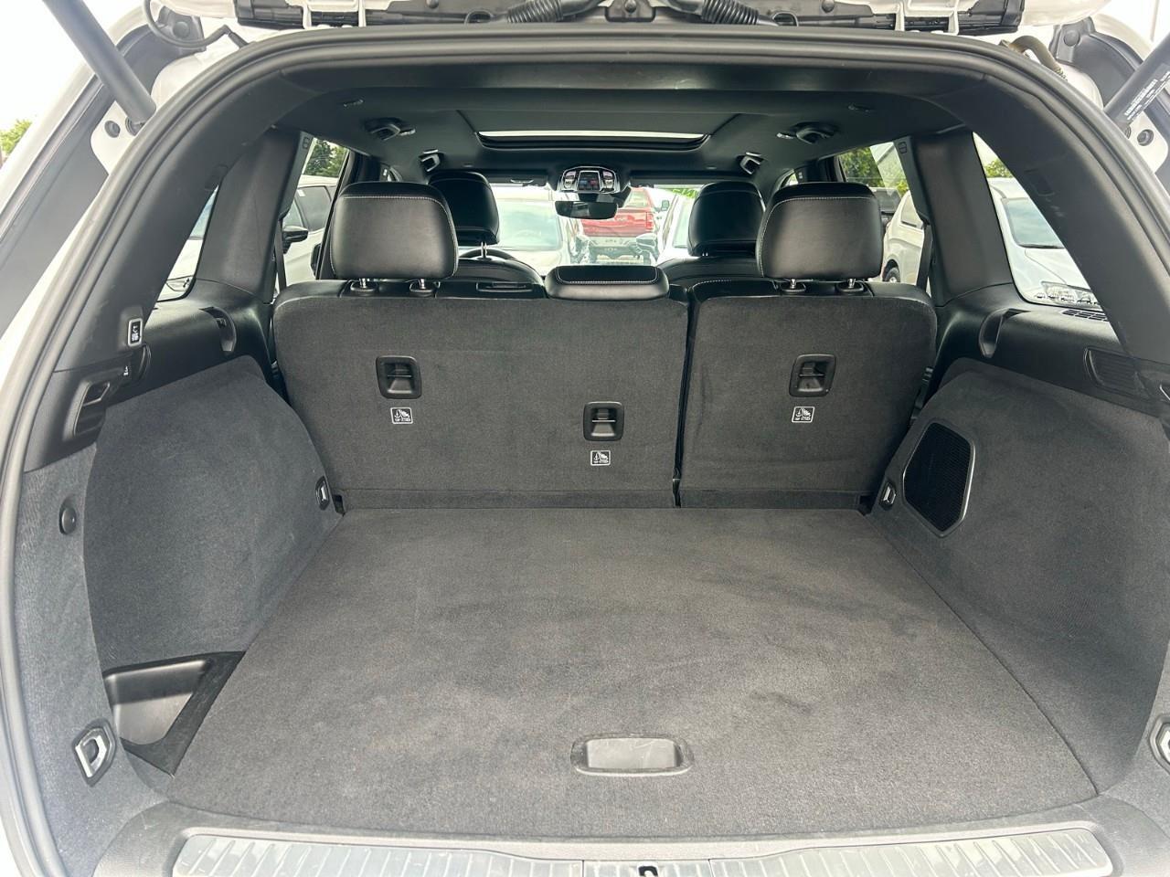 2023 Jeep Grand Cherokee Overland POWER SUNROOF Photo