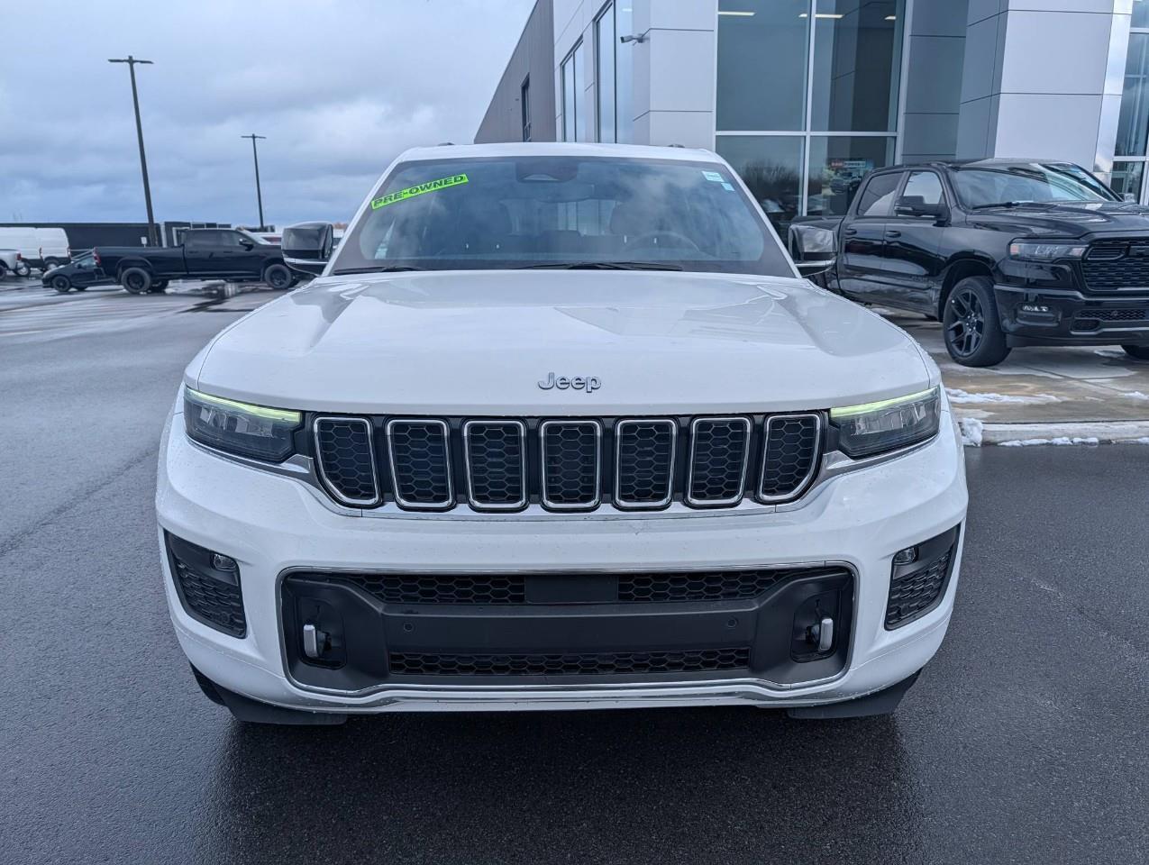 2023 Jeep Grand Cherokee Overland POWER SUNROOF Photo