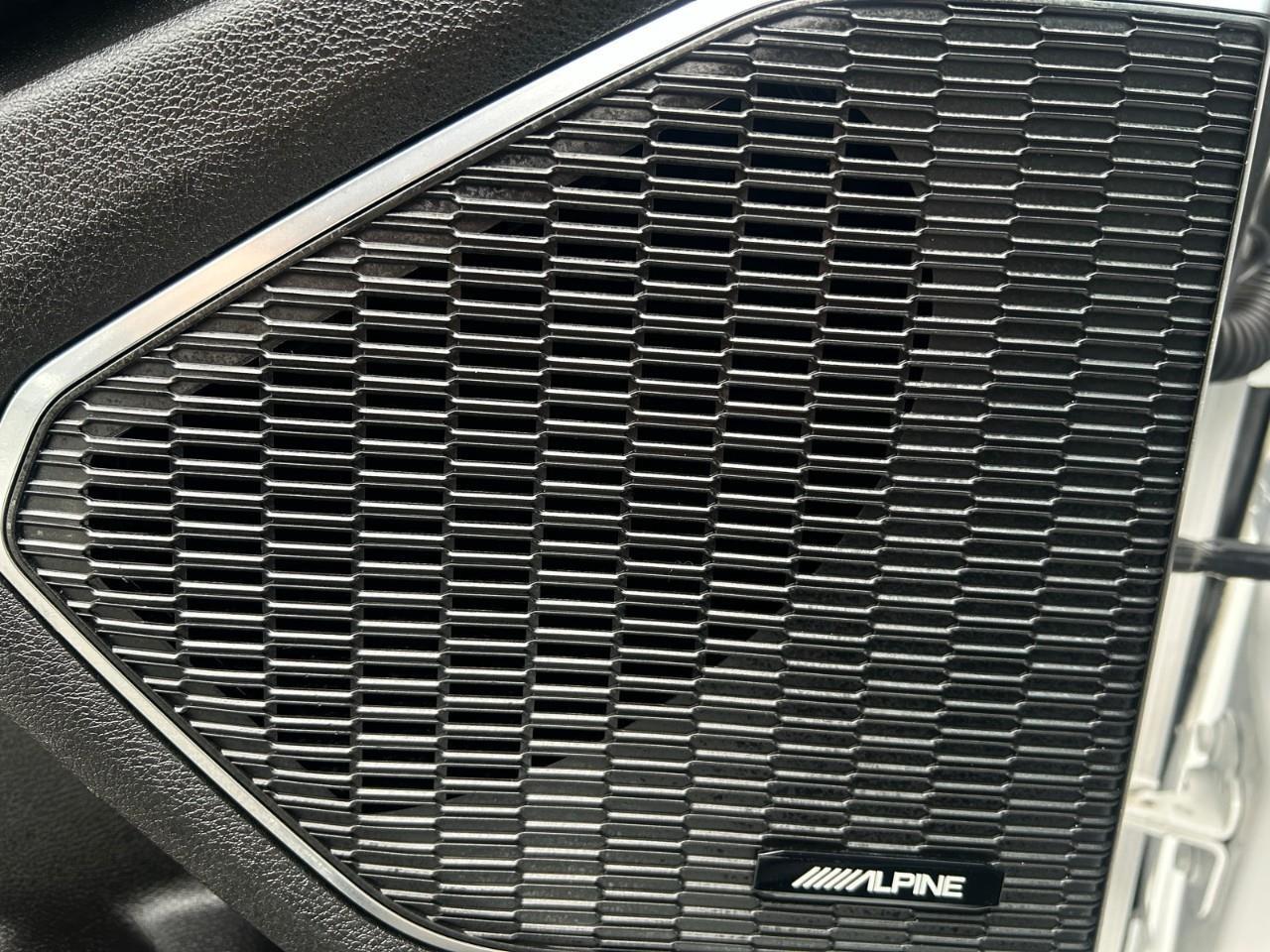 2023 Jeep Grand Cherokee Overland POWER SUNROOF Photo