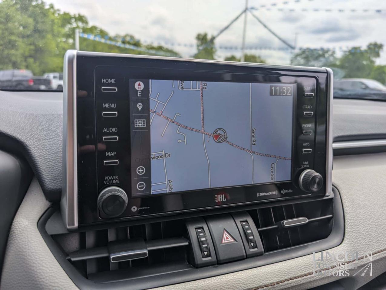 2019 Toyota RAV4 Limited-CLEAN CARFAX, LOW KM, NAV, AWD & MORE! Photo