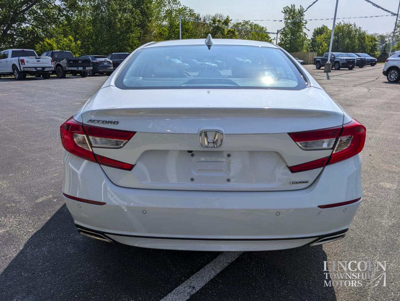 2019 Honda Accord Sedan Touring - CLEAN CARFAX, RMT START, SUNROOF, NAV Photo