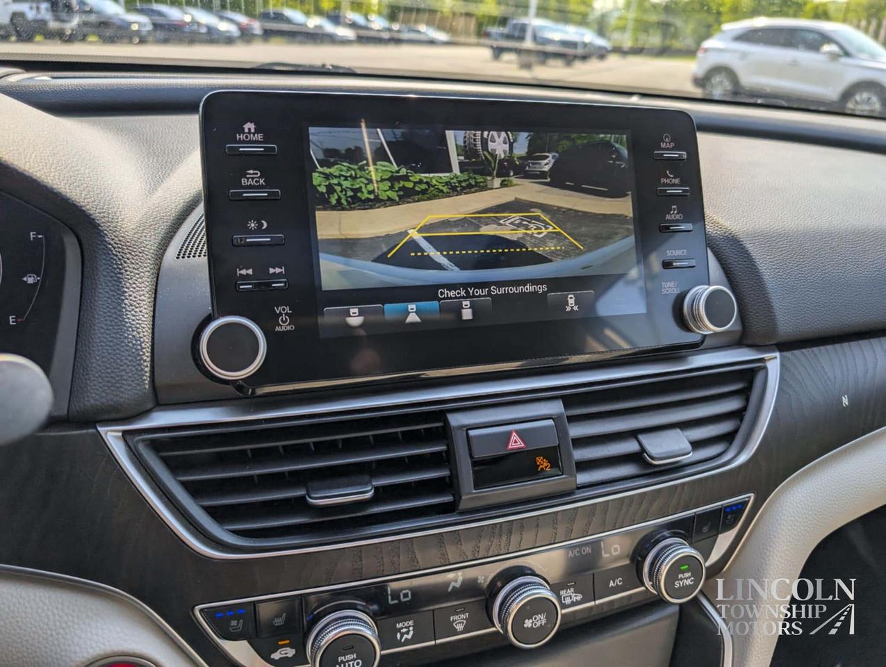 2019 Honda Accord Sedan Touring - CLEAN CARFAX, RMT START, SUNROOF, NAV Photo