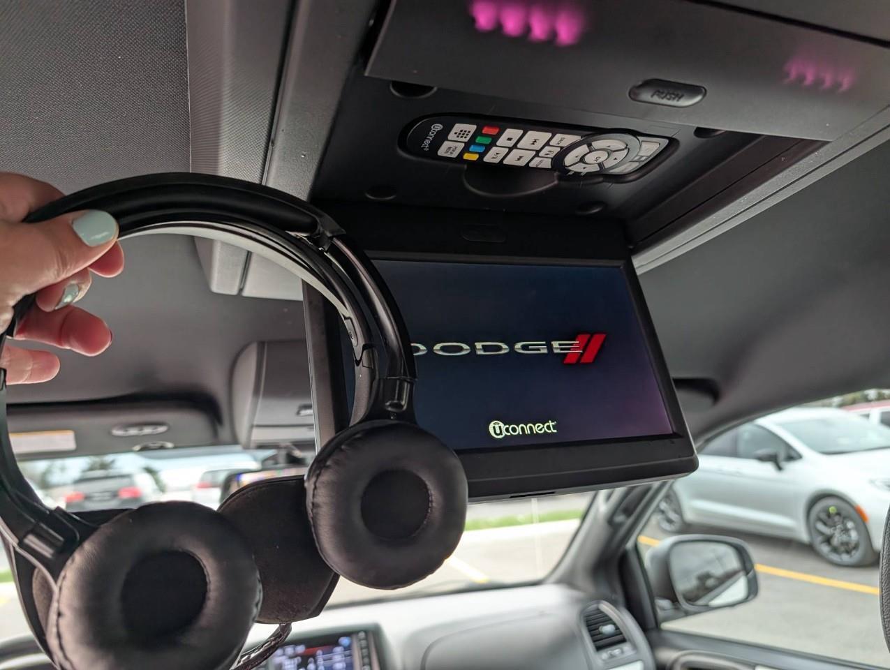 2019 Dodge Grand Caravan GT WINTER AND SUMMER TIRES ON RIMS Photo