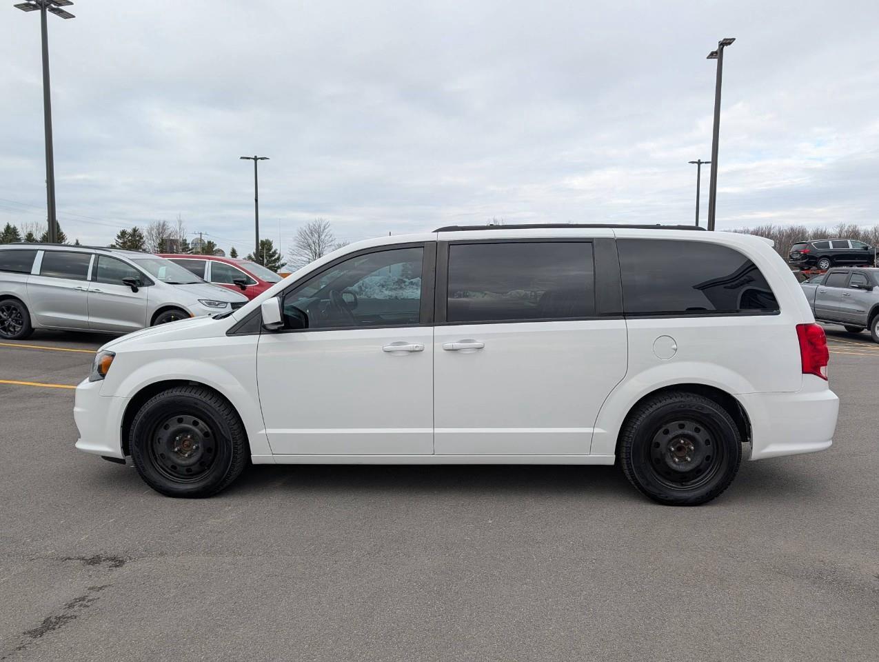 2019 Dodge Grand Caravan GT WINTER AND SUMMER TIRES ON RIMS Photo