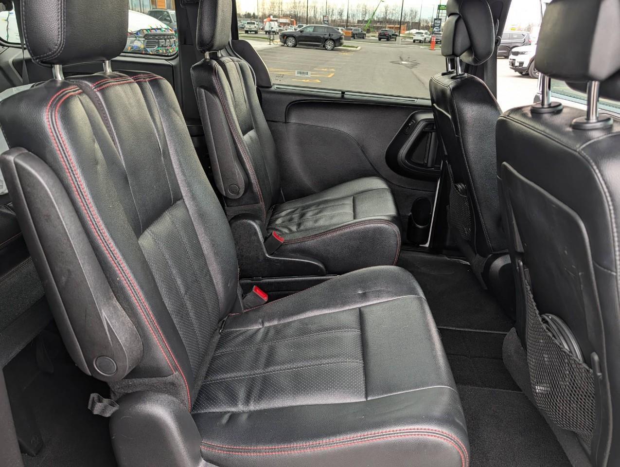 2019 Dodge Grand Caravan GT WINTER AND SUMMER TIRES ON RIMS Photo