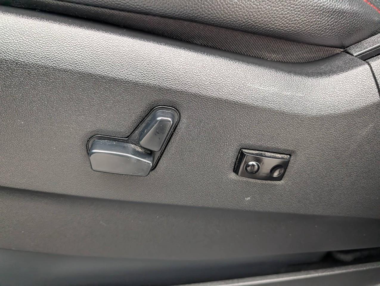 2019 Dodge Grand Caravan GT WINTER AND SUMMER TIRES ON RIMS Photo