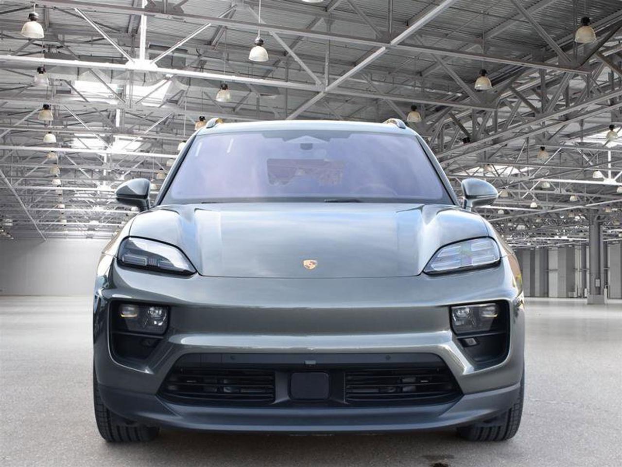 2024 Porsche Macan Electric 4 Green Photo