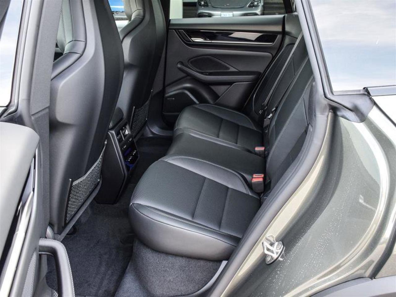 2024 Porsche Macan Electric 4 Green Photo