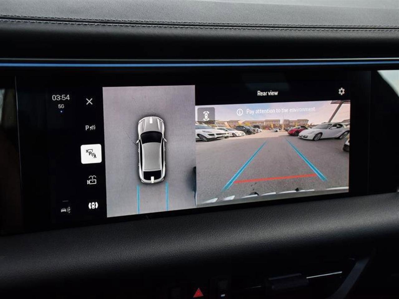 2024 Porsche Macan Electric 4 Green Photo