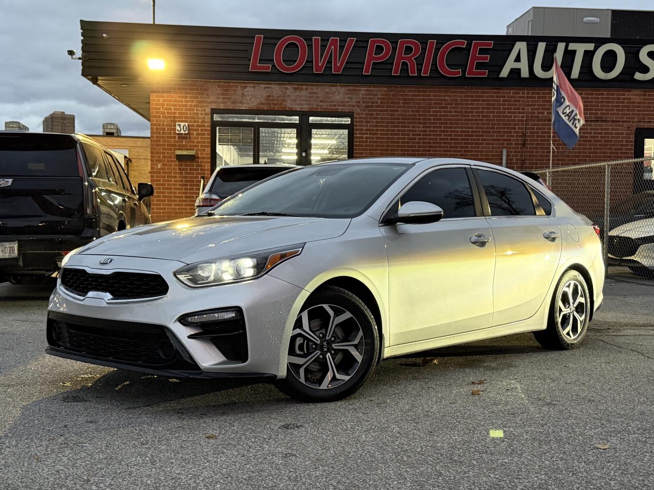 2020 Kia Forte EX IVT l BSM l Carplay l 2.0L l 4CYL l Fuel Saver Photo