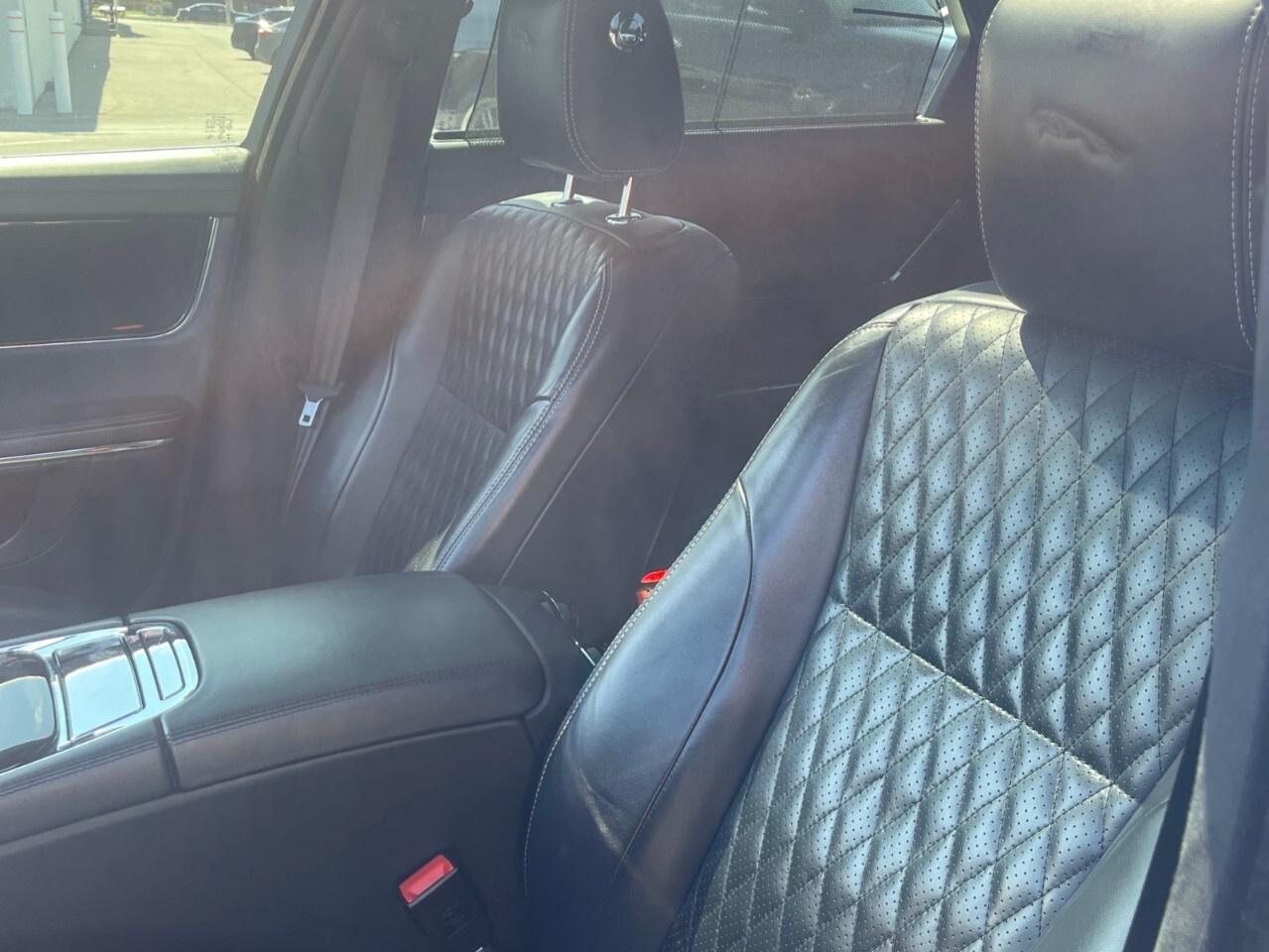 2016 Jaguar XJ 4dr Sdn XJL Portfolio AWD Portfolio/Nav/Cam/Roof / Photo