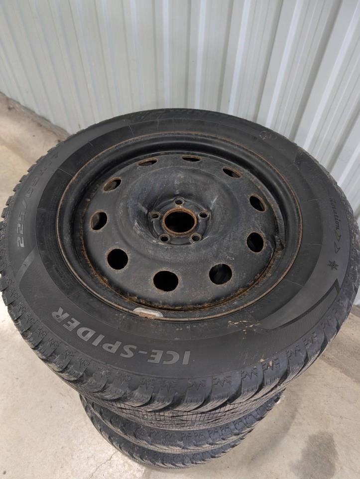 2020 Ford Escape S Photo