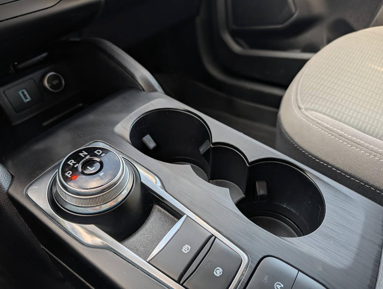 2020 Ford Escape S Photo