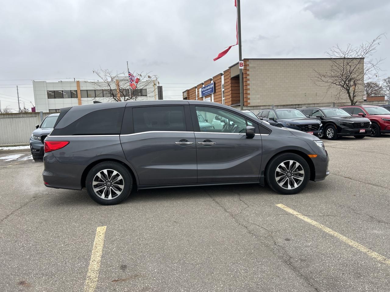 2023 Honda Odyssey EX-L  Leather  Sunroof CarPlay Lane Watch Photo