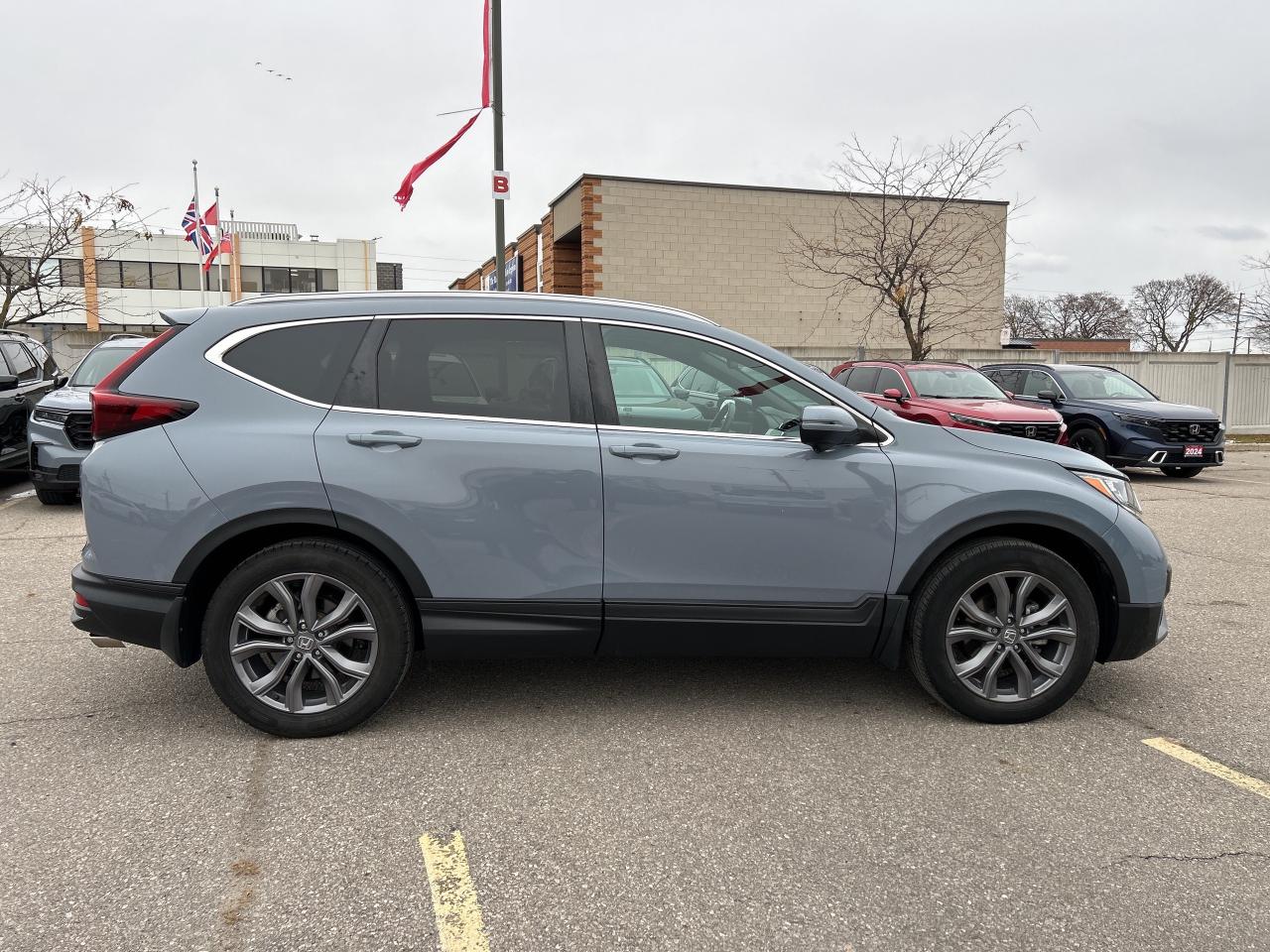 2022 Honda CR-V Sport CarPlay Rear Cam Sunroof Heated Seats Photo