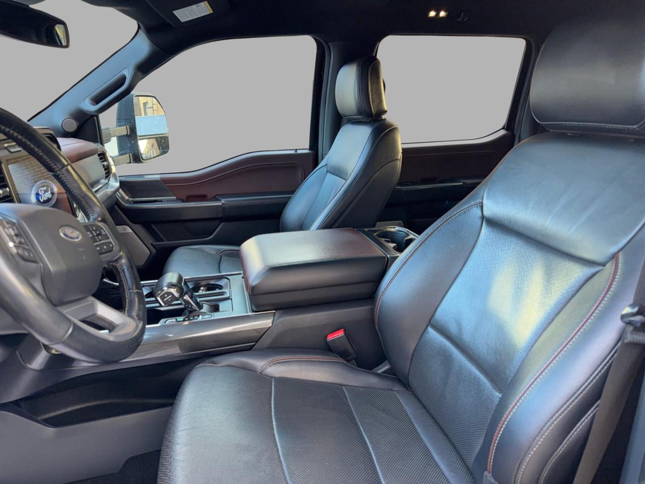 2022 Ford F-150 Lariat No Accidents 2.5 Lift Kit Photo