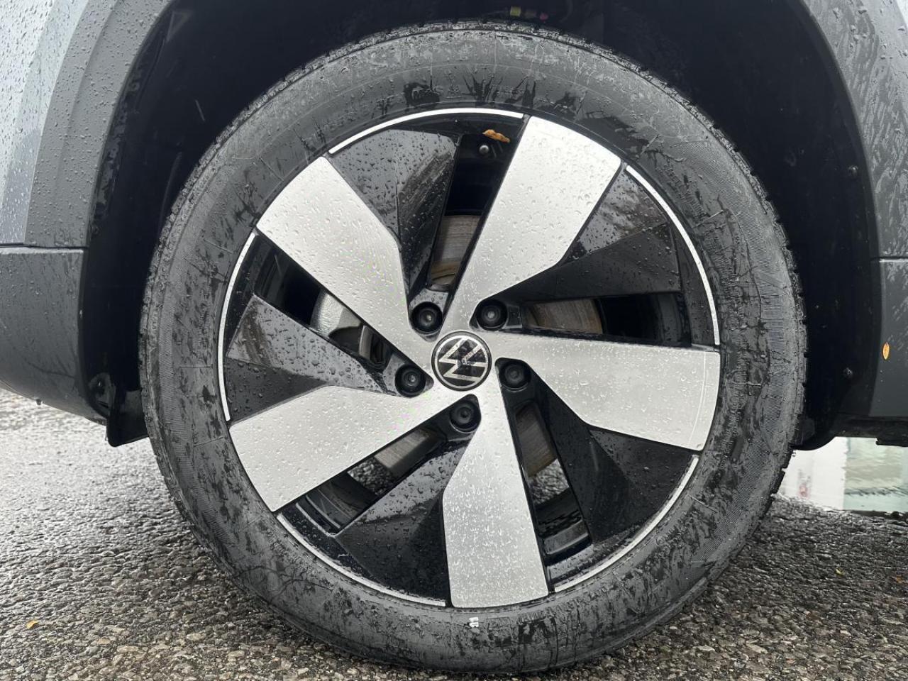 2025 Volkswagen Taos Trendline AWD Photo