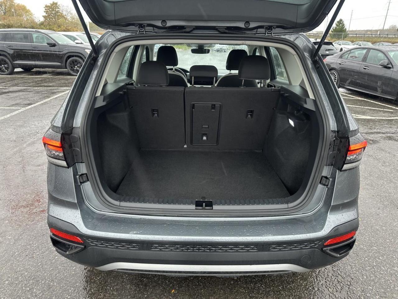 2025 Volkswagen Taos Trendline 4Motion AWD Photo