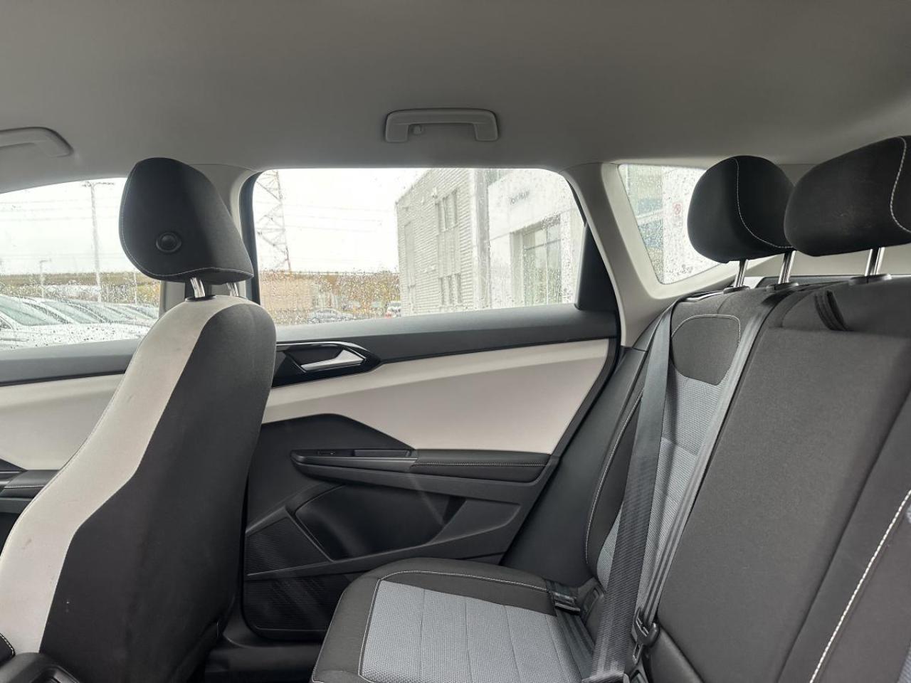 2025 Volkswagen Taos Trendline 4Motion AWD Photo