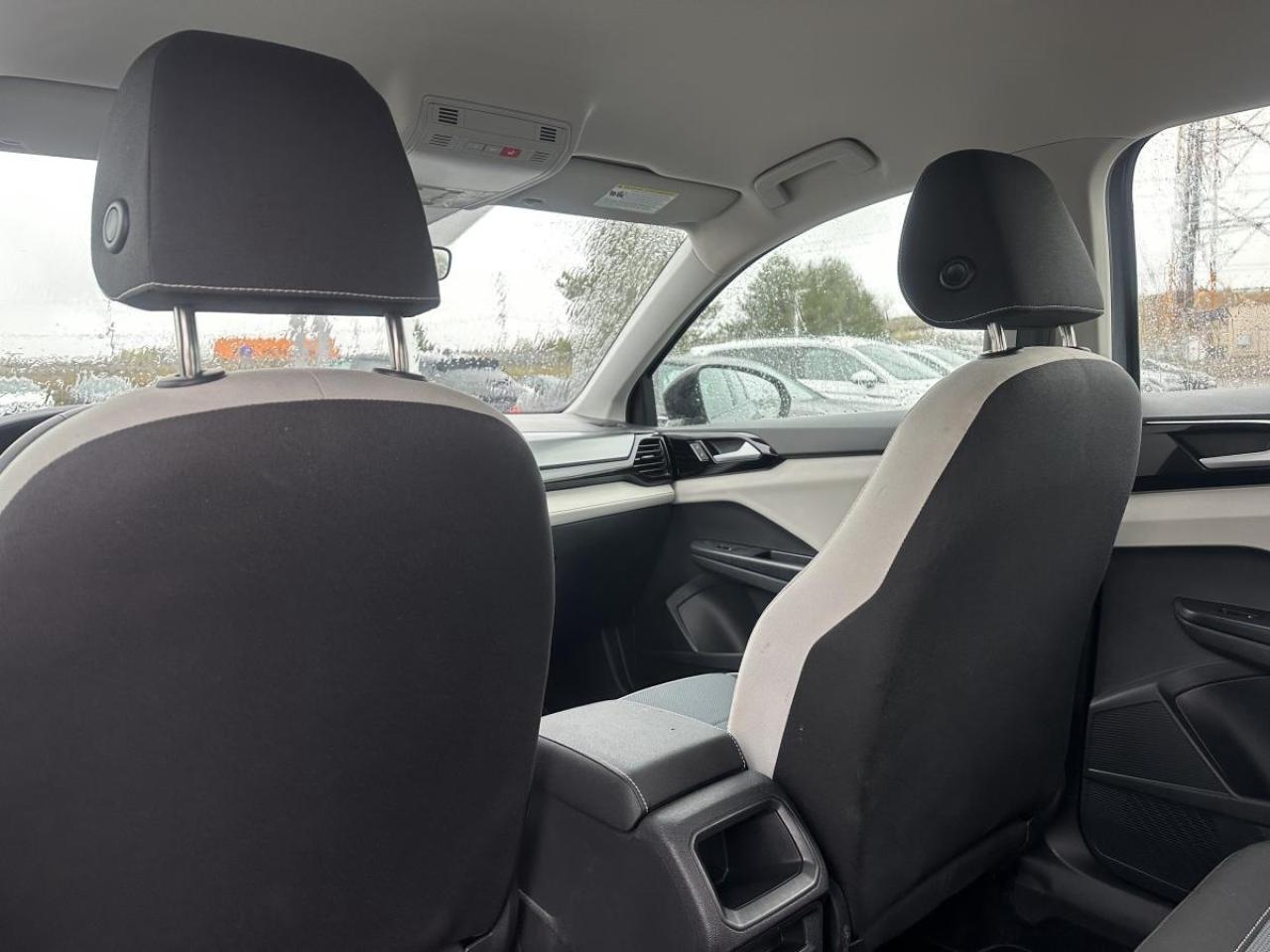 2025 Volkswagen Taos Trendline AWD Photo