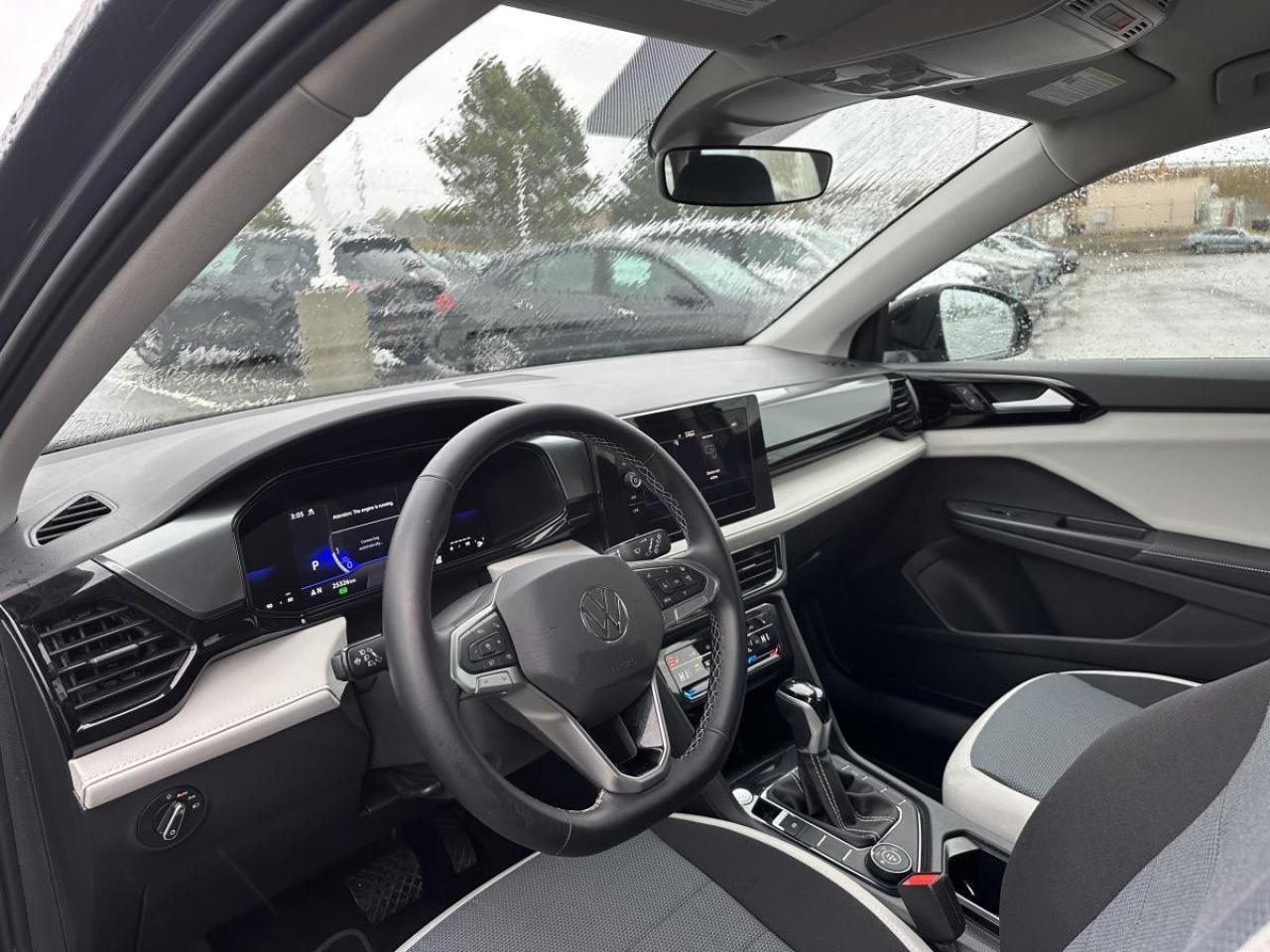 2025 Volkswagen Taos Trendline AWD Photo