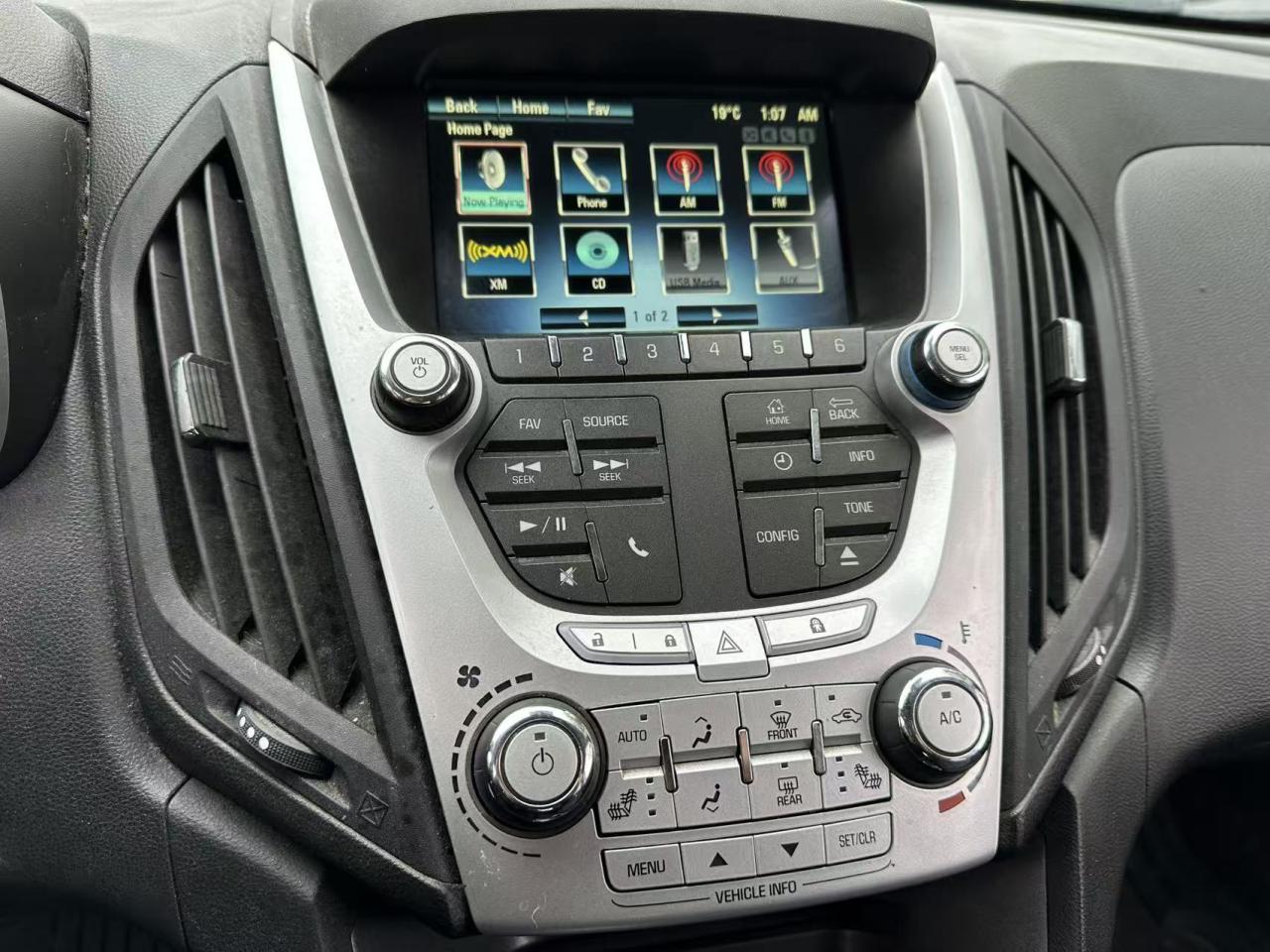 2012 Chevrolet Equinox FWD 4DR 1LT Photo