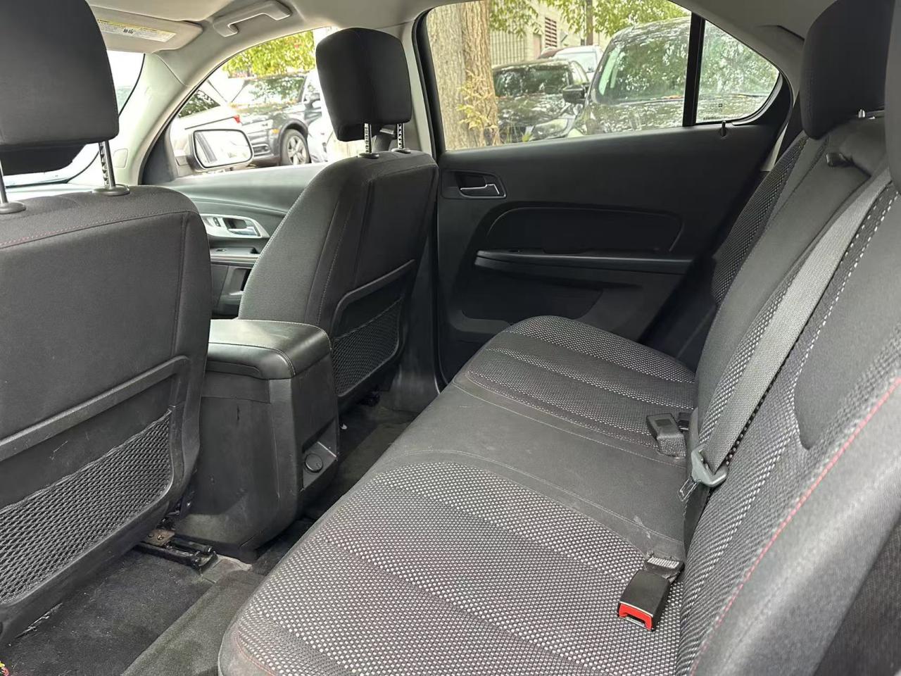 2012 Chevrolet Equinox FWD 4DR 1LT Photo