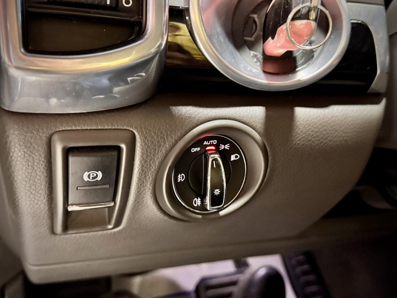 2017 Porsche Cayenne AWD 4dr Photo