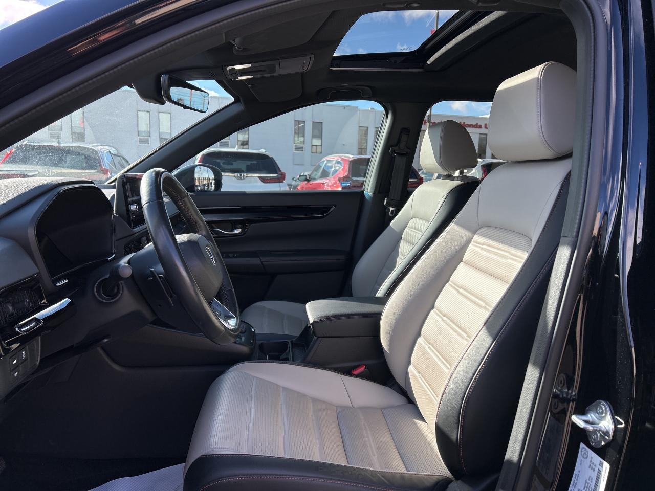 2024 Honda CR-V Hybrid Touring HYBRID  Navi  Leather  Sunroof Photo