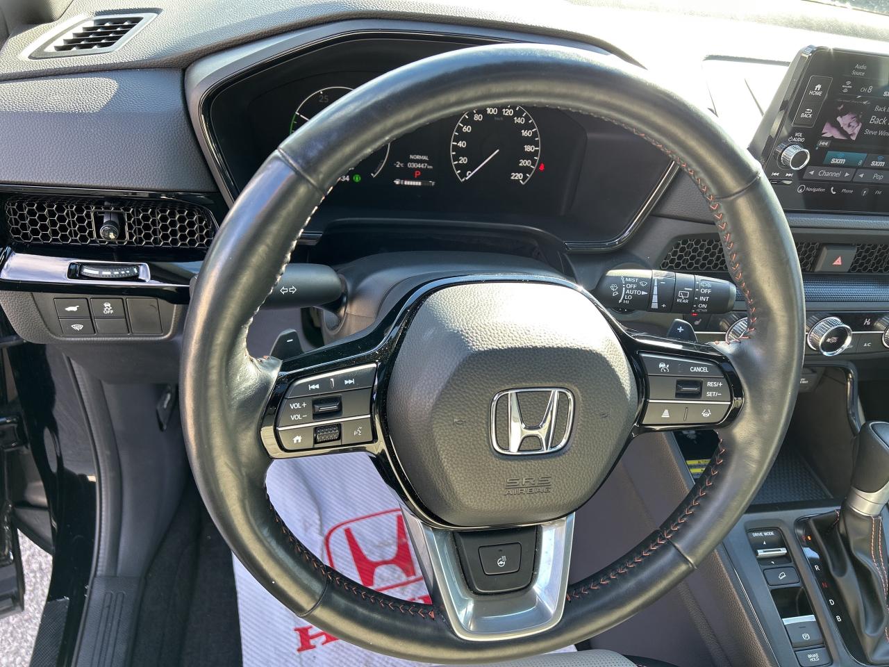 2024 Honda CR-V Hybrid Touring HYBRID  Navi  Leather  Sunroof Photo