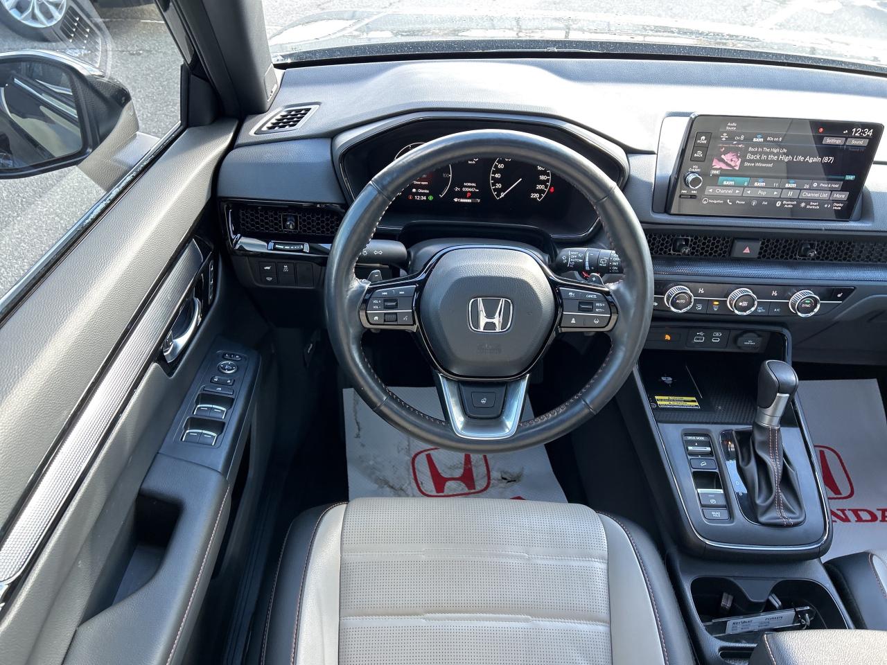 2024 Honda CR-V Hybrid Touring HYBRID  Navi  Leather  Sunroof Photo