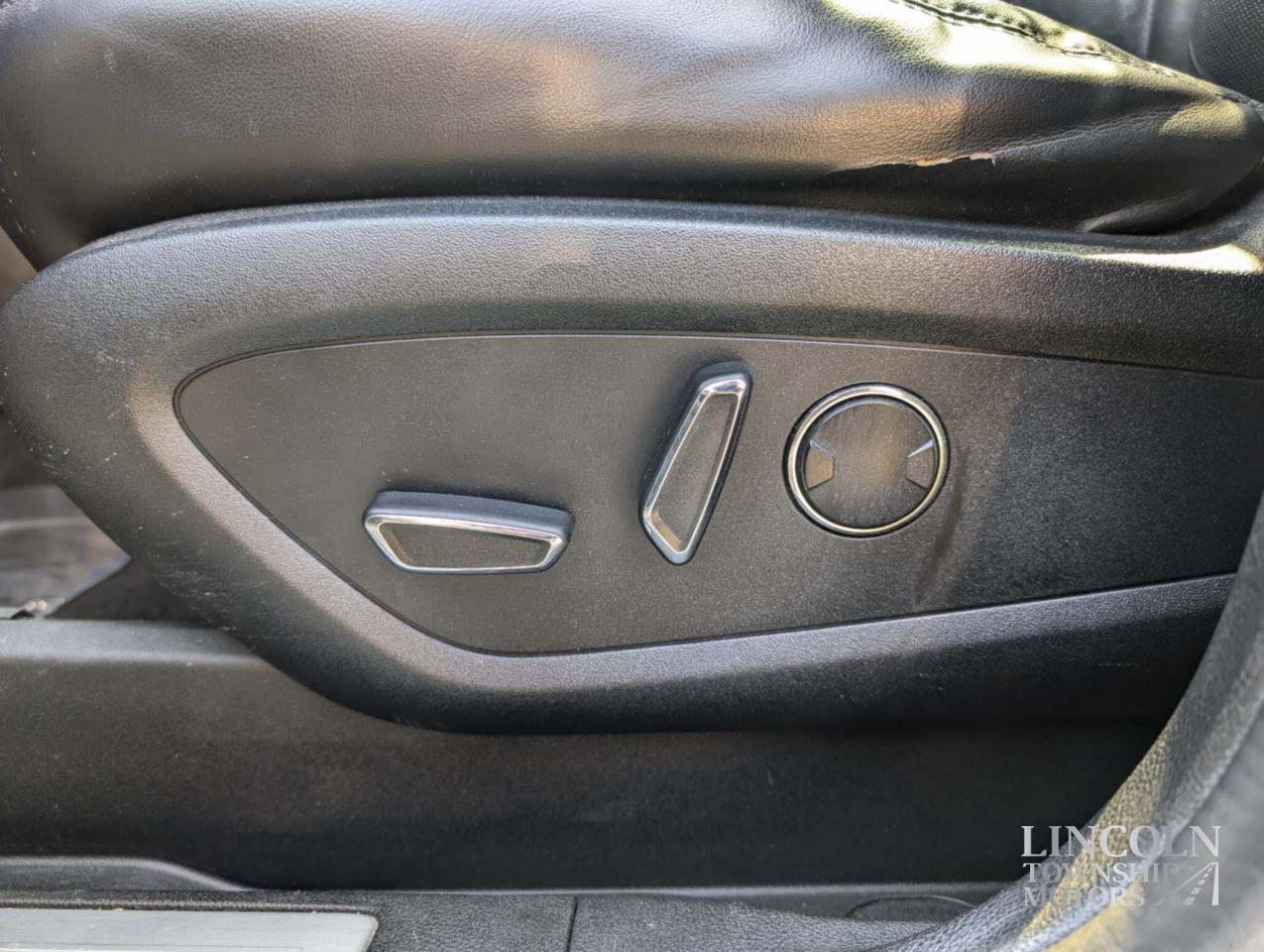 2017 Lincoln MKC Select - RMT START, CLEAN CARFAX, AWD, NAV & MORE! Photo