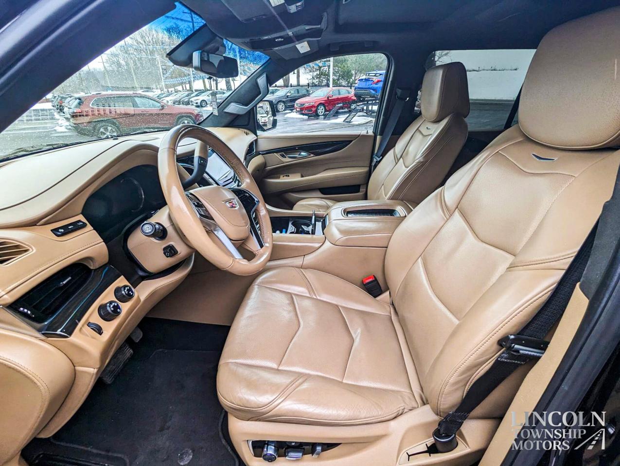 2019 Cadillac Escalade Platinum Edition- FULLY LOADED, AWD, HEATED SEATS Photo