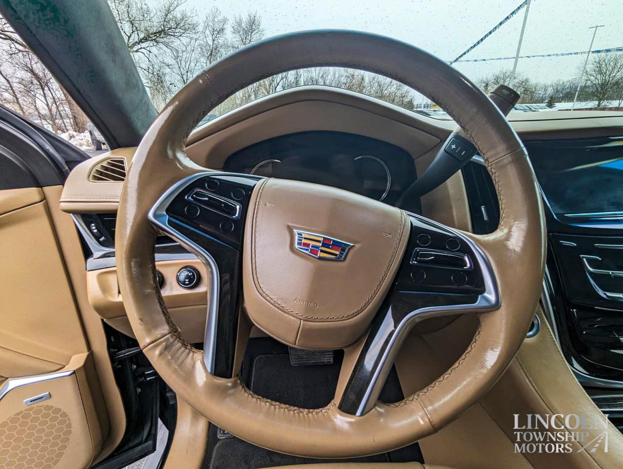 2019 Cadillac Escalade Platinum Edition- FULLY LOADED, AWD, HEATED SEATS Photo