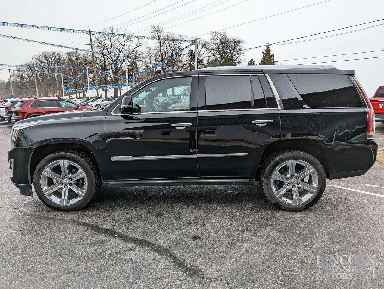 2019 Cadillac Escalade Platinum Edition- FULLY LOADED, AWD, HEATED SEATS Photo