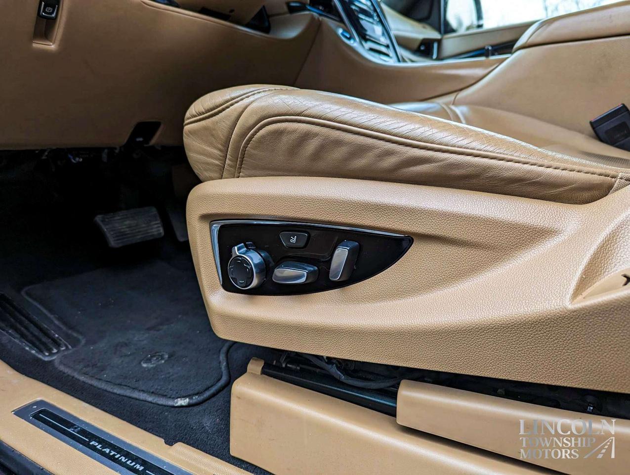 2019 Cadillac Escalade Platinum Edition- FULLY LOADED, AWD, HEATED SEATS Photo