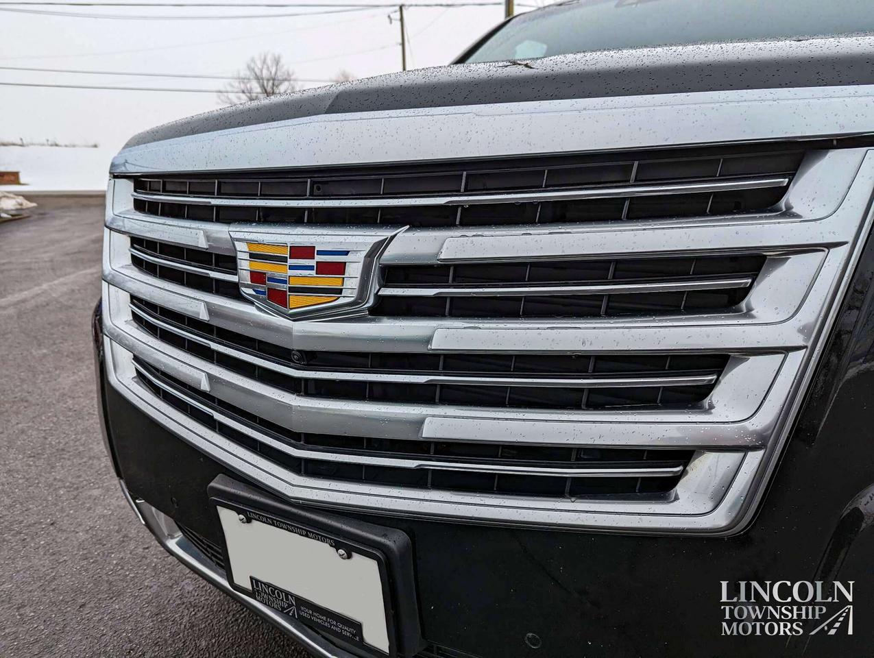 2019 Cadillac Escalade Platinum Edition- FULLY LOADED, AWD, HEATED SEATS Photo